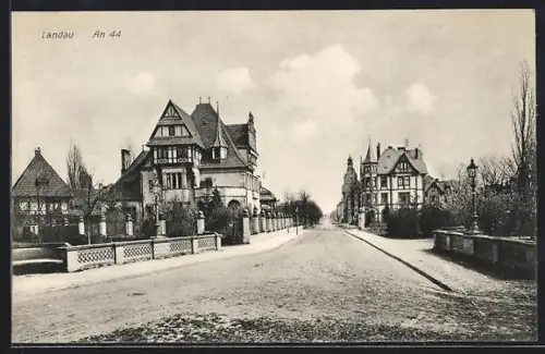 AK Landau, An 44, Villen und Strassenansicht