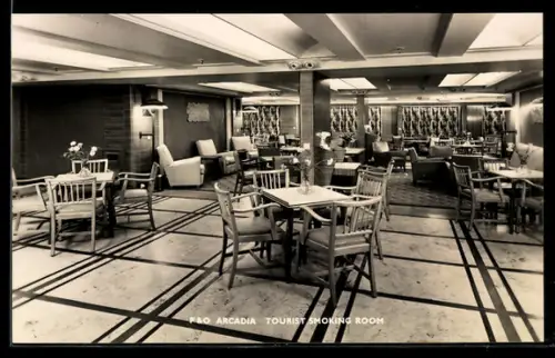 AK Passenger ship Arcadia of the P. & O., Tourist Smoking Room, Passagierschiff