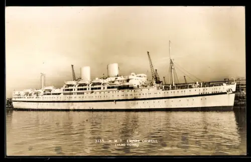 AK Truppentransportschiff H.M.T. Empre Orwell festgemacht im Hafen