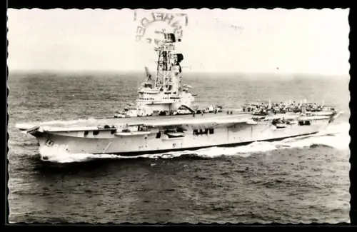 AK Niederländischer Flugzeugträger Karel Doorman in Fahrt