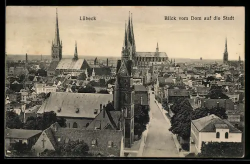 AK Lübeck, Blick vom Dom auf die Stadt