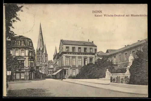 AK Bonn, Kaiser Wilhelm-Denkmal mit Münsterkirche, Strassenpartie