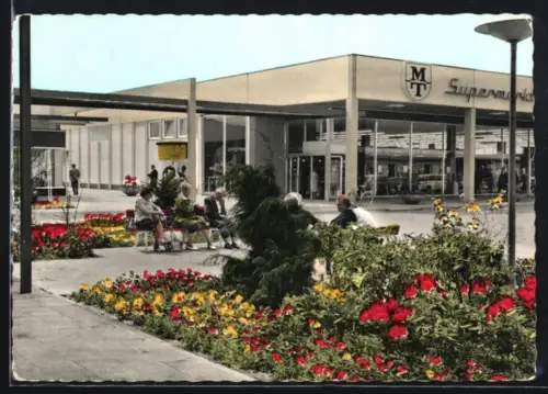 AK Sulzbach / Taunus, Europas grösstes Einkaufszentrum, Blumenbeete, Sitzbänke