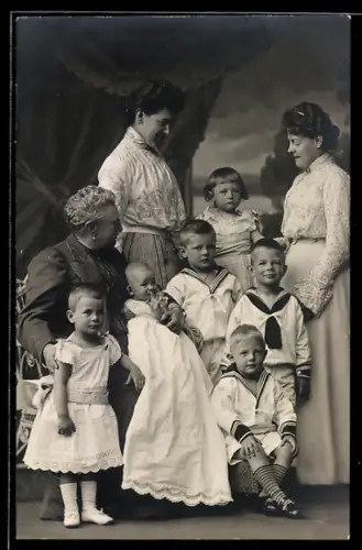 AK Grossfürstin Wera von Russland und Württemberg mit Familie