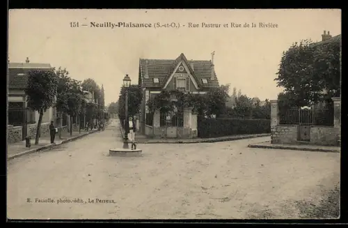 AK Neuilly-Plaisance /S.et-O., Rue Pasteur et Rue de la Rivière