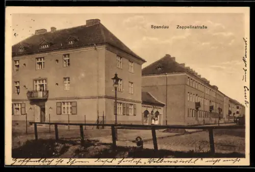 AK Berlin-Spandau, In der Zeppelinstrasse