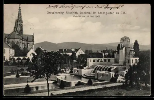 AK Bühl, Grossherzog-Friedrich-Denkmal im Stadtgarten, enthüllt 1909, Kirche