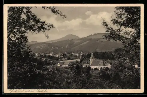 AK Jonsdorf /Lausitzer Gebirge, Teilansicht mit Kirche und der Lausche