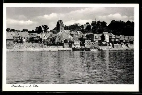 AK Lauenburg a. d. Elbe, Uferpartie mit Kirche