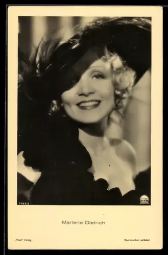 AK Schauspielerin Marlene Dietrich, Portrait mit Federhut