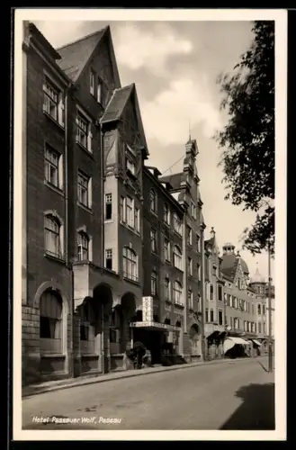 AK Passau, Hotel Passauer Wolf, Aussenansicht