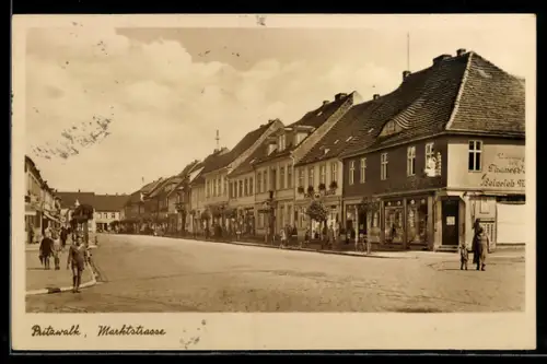 AK Pritzwalk, Partie in der Marktstrasse mit Hamburger Kaffee-Lager