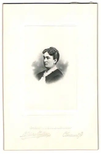 Fotografie Lefèvre-Couton, Clermont-Ferrand, eindrucksvolles Damenporträt