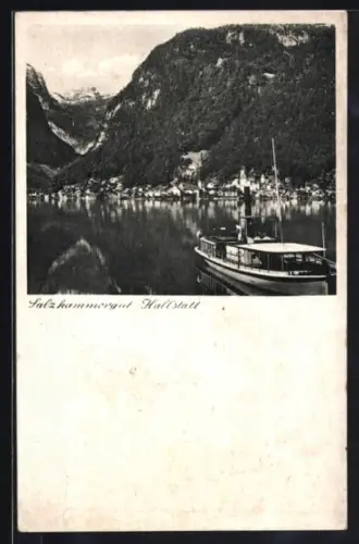 AK Hallstatt, Salzkammergut, Teilansicht mit Boot