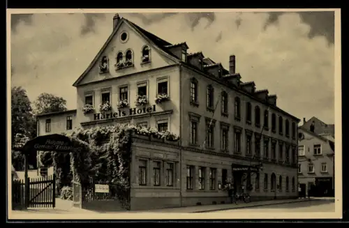 AK Meerane /Sa., Härtels Hotel u. Weinhandlung K. H. Naunapper, mit Garteneingang