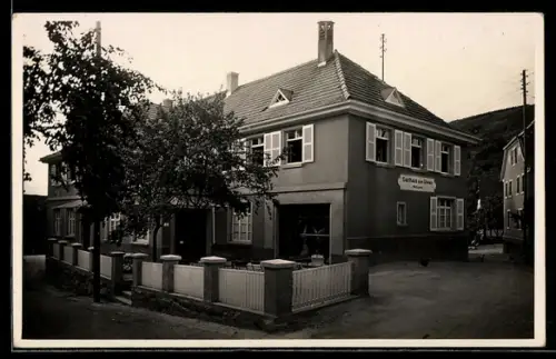 Foto-AK Bühlertal /Baden, Gasthaus-Metzgerei zum Löwen, mit Terrasse