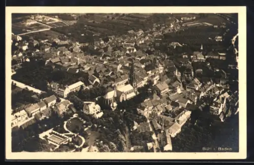 AK Bühl i. Baden, Luftaufnahme des Stadtkerns mit Kirche