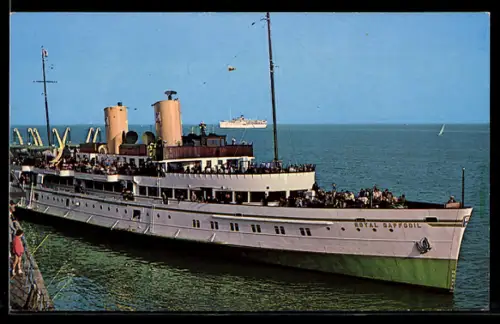 AK Southend on Sea, Passagierschiff MV Royal Daffodil vor der Abfahrt nach London