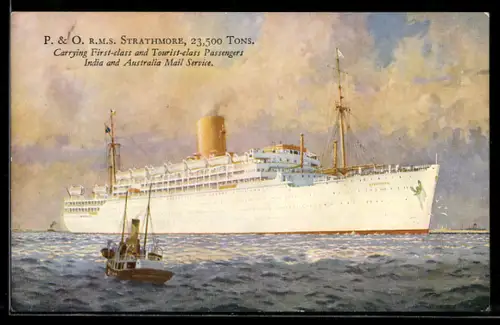 AK Passagierschiff R.M.S. Strathmore auf See, im Vordergrund Lotsendampfer