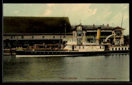 AK Friedrichshafen, Hafenpartie mit Bahnhof-Terrasse und Dampfer Kaiser Franz Joseph