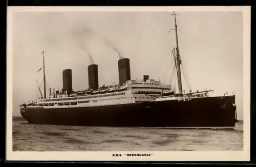 AK Passagierschiff R.M.S. Berengaria in Küstennähe langsame Fahrt laufend