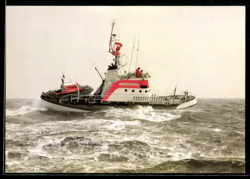 AK Seenotkreuzer Günter Kuchenbecker mit Tochterboot in schwerer See