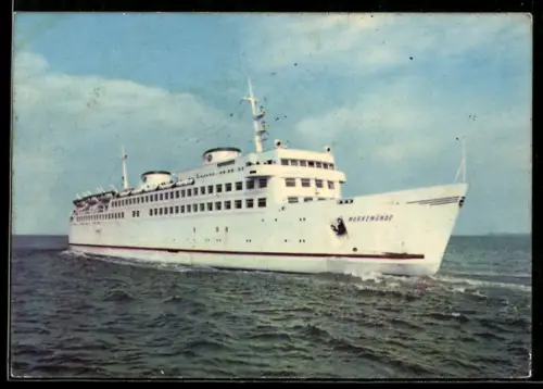 AK Fährschiff Warnemünde über den Achtersteven fahrend