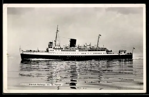 AK British Railways, Passagierschiff S.S. St. Patrick in Seitenansicht