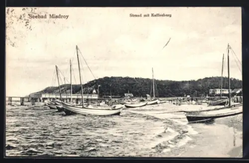 AK Misdroy, Strand mit dem Kaffeeberg und den Segelschiffen