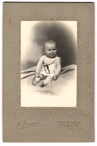 Fotografie F. Clément, Parc St. Maur, Avenue des Arts 2, Porträt eines kleinen Kindes