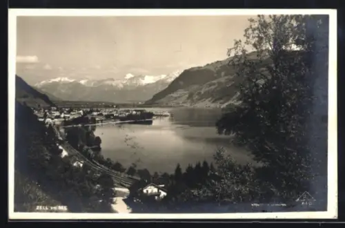 AK Zell am See, Ortsansicht mit Bahnschienen und See