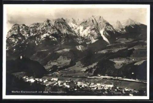 AK Werfen, Eisriesenwelt, Ortsansicht mit dem Tennengebirge