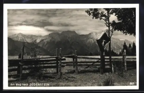 AK Judenstein, Flurkreuz auf dem Weg nach dem Ort