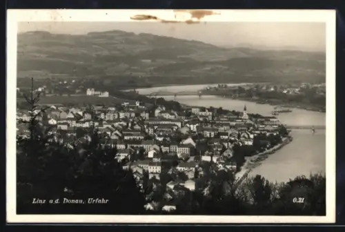 AK Linz a. D., Totalansicht mit Urfahr