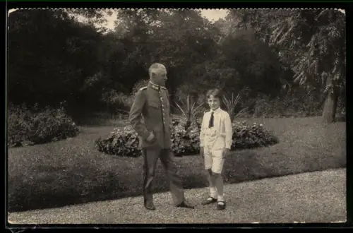 AK Kronprinz Rupprecht von Bayern mit seinem Sohne in Lille im August 1915