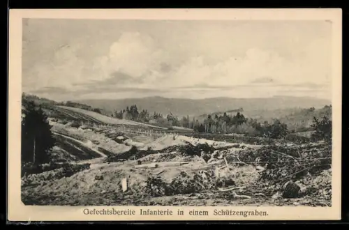 AK Gefechtsbereite Infanterie im Schützengraben