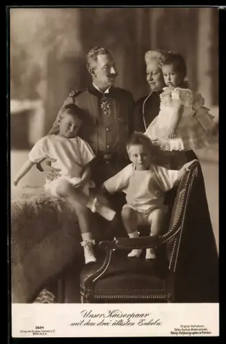AK Unser Kaiserpaar Kaiser Wilhelm II. mit den drei ältesten Enkeln