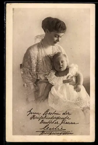 AK Kronprinzessin Cecilie mit ihrer Tochter Prinzessin Alexandrine von Preussen