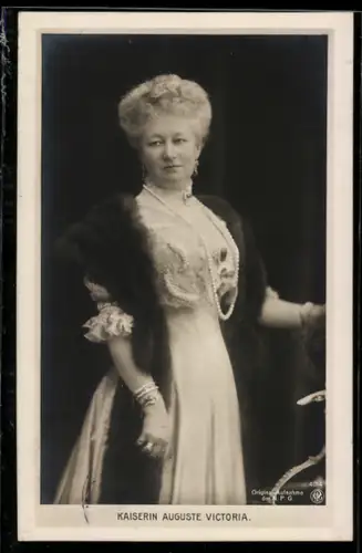 AK Kaiserin Auguste Victoria mit Pelzschal