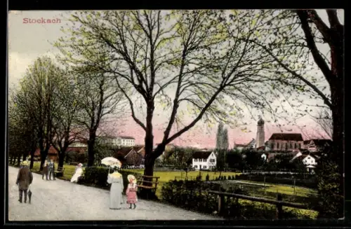 AK Stockach, Spazierweg mit Blick zur Kirche