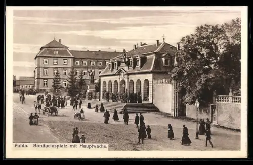 AK Fulda, Bonifaciusplatz mit Hauptwache
