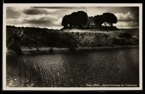 AK Daun /Eifel, Abendstimmung am Totenmaar