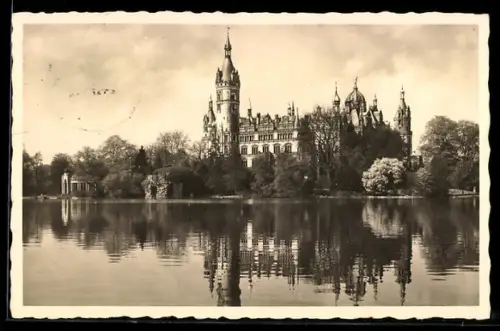 AK Schwerin i. Me., Schloss am See