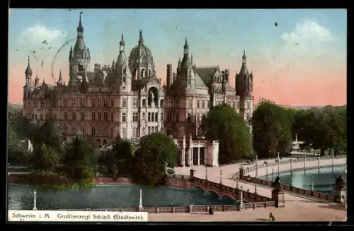 AK Schwerin i. M., Grossherzogl. Schloss, Von der Stadtseite
