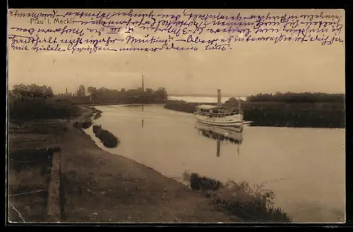 AK Plau i. Meckl., Dampfschiff auf einem Fluss