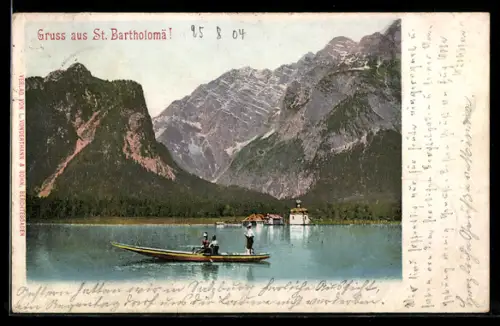 AK St. Bartholomä, Kirche am See, Ruderboot vor Bergkulisse