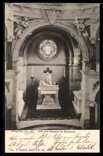AK Potsdam, Rietschels Pietà im Mausoleum