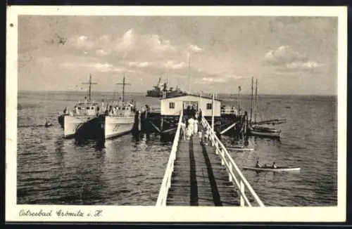 AK Ostseebad Grömitz, Schiffe an der Landungsbrücke