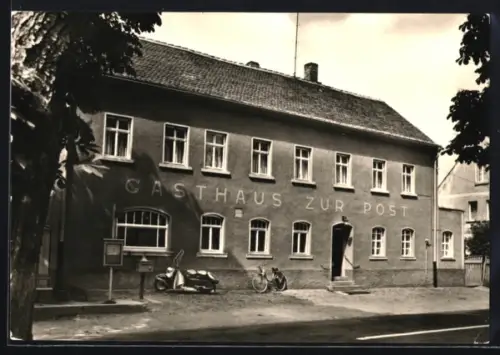 AK Schmannewitz, Motorrad & Fahrrad am Gasthaus zur Post