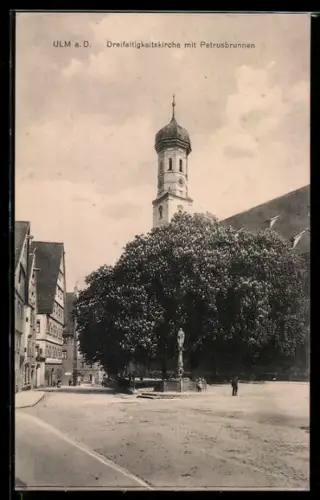 AK Ulm a. D., Dreifaltigkeitskirche, Petrusbrunnen